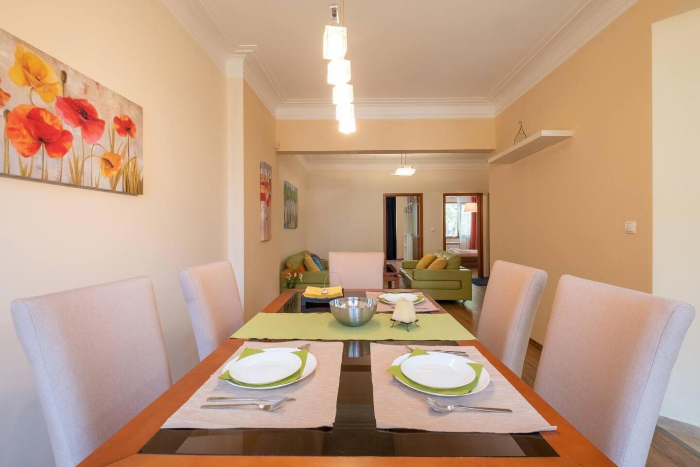 Top Pick! Central Spacious 2 Bedroom Apartment Sofia Exterior photo