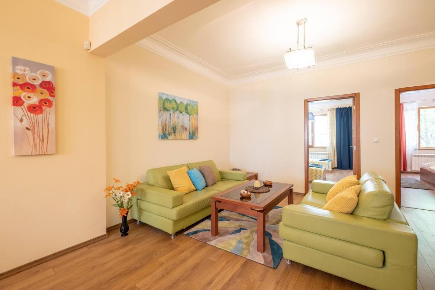 Top Pick! Central Spacious 2 Bedroom Apartment Sofia Exterior photo
