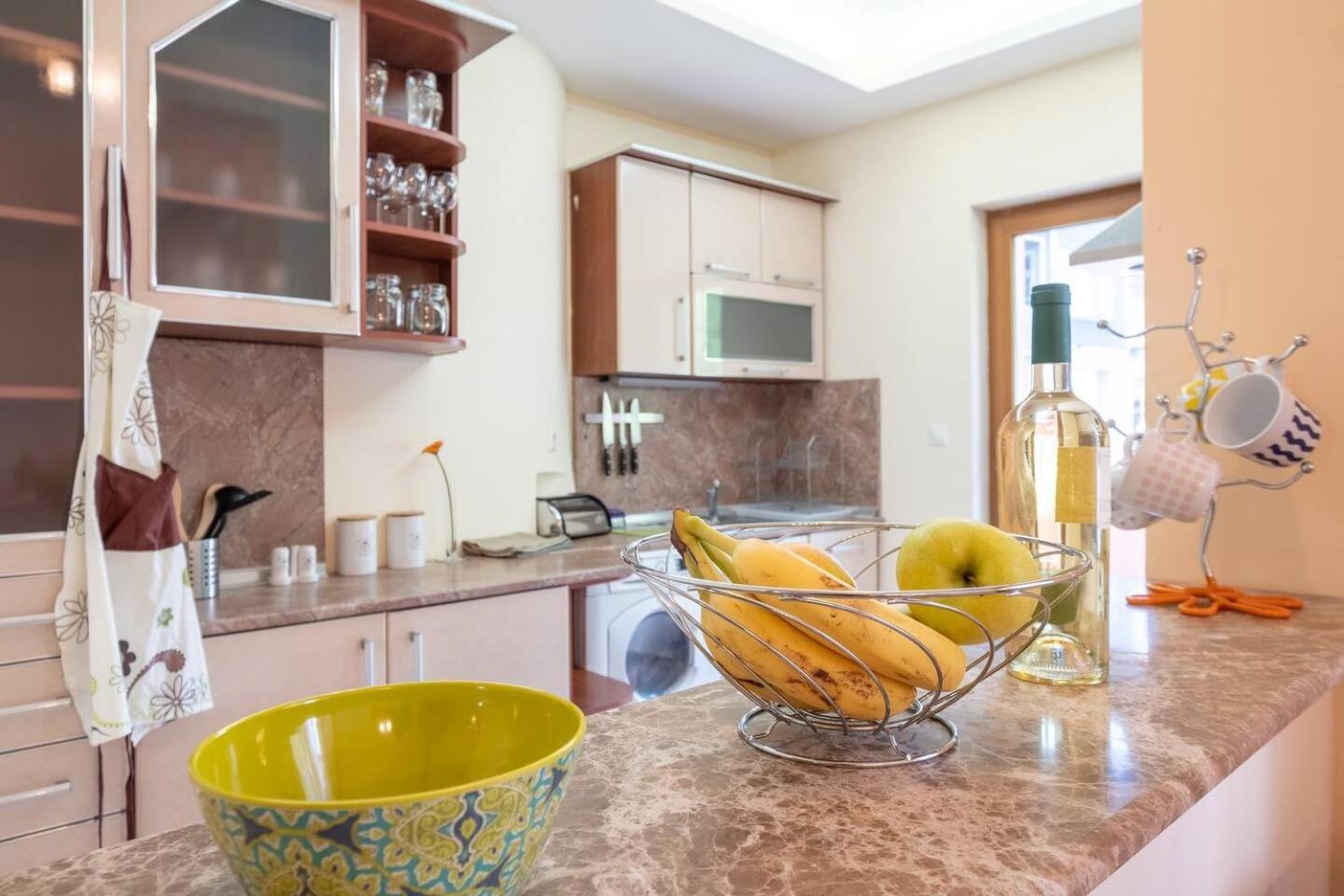 Top Pick! Central Spacious 2 Bedroom Apartment Sofia Exterior photo